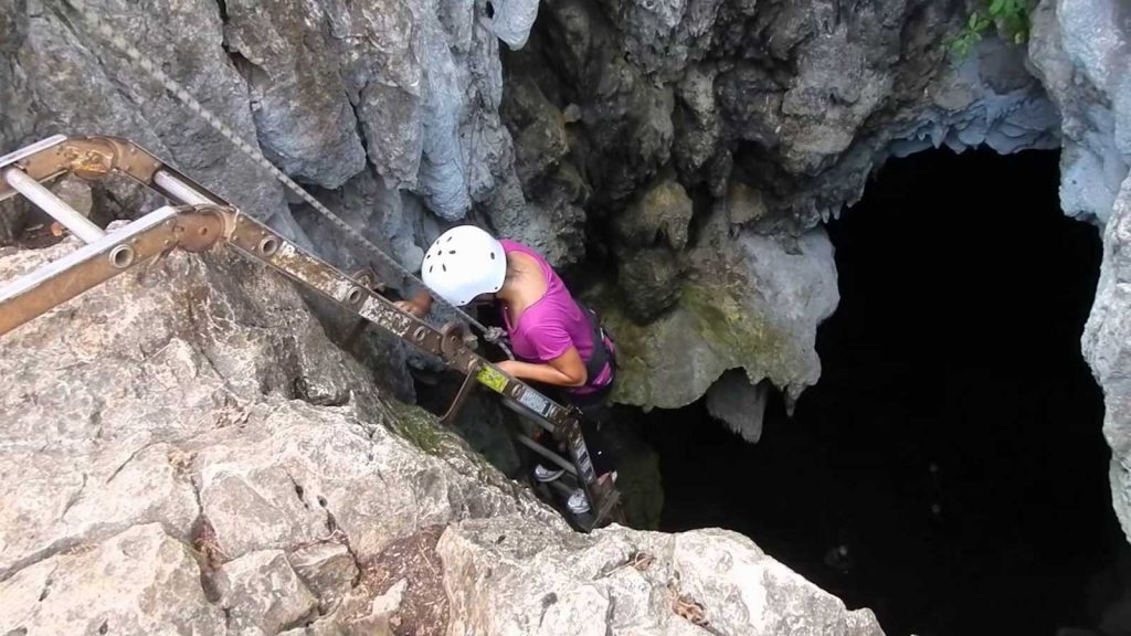 BARRA HONDA NATIONAL PARK CAVES TOUR